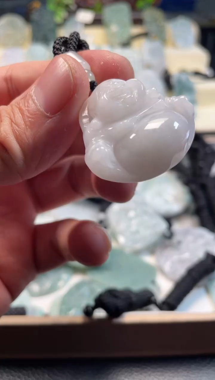 颈饰未镶嵌翡翠12/04/040