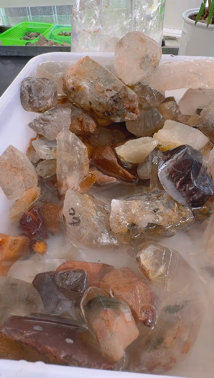 未镶嵌珠宝半成品水晶牙**压牙牙，水晶