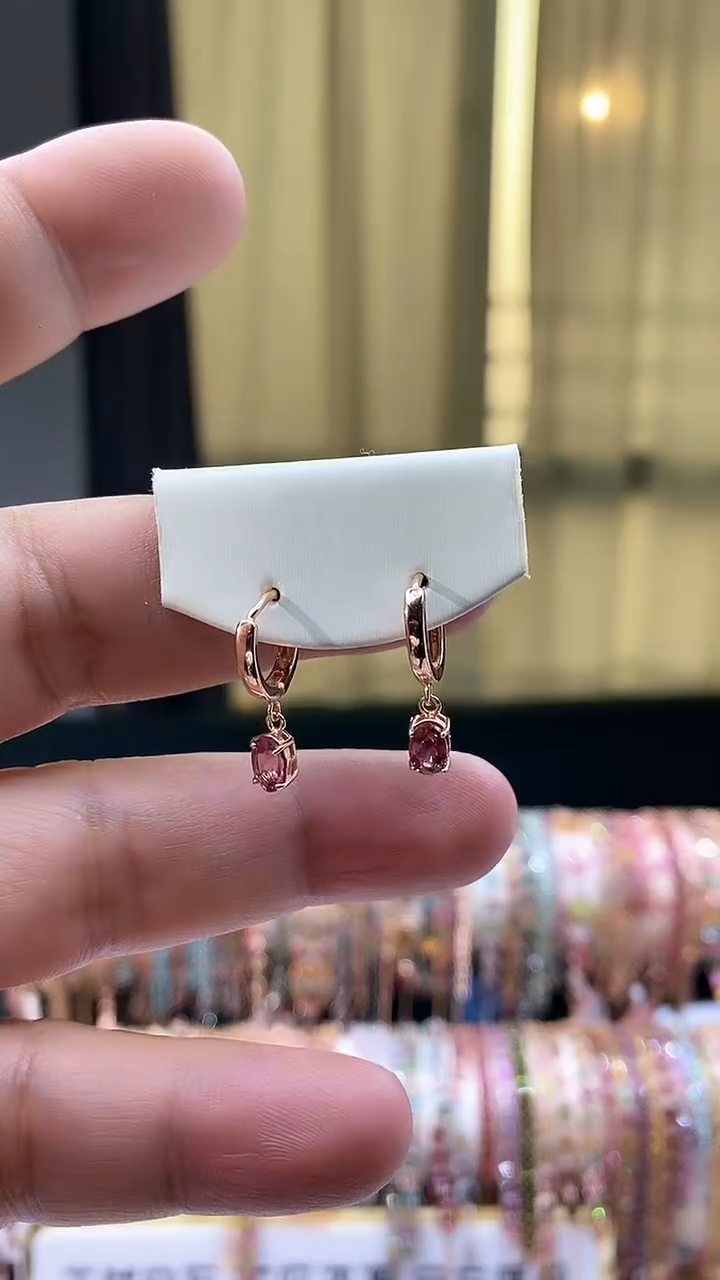 【闪购商品】碧玺耳扣银S925镶嵌15615665665