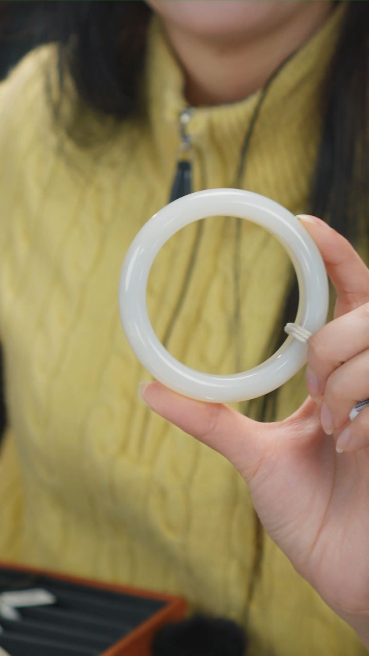 【闪购商品】和田玉手镯未镶嵌103号天然和田玉手镯拍一发一57