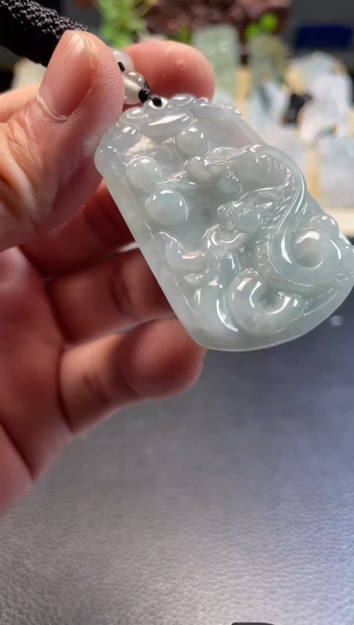 颈饰未镶嵌翡翠12/08/080