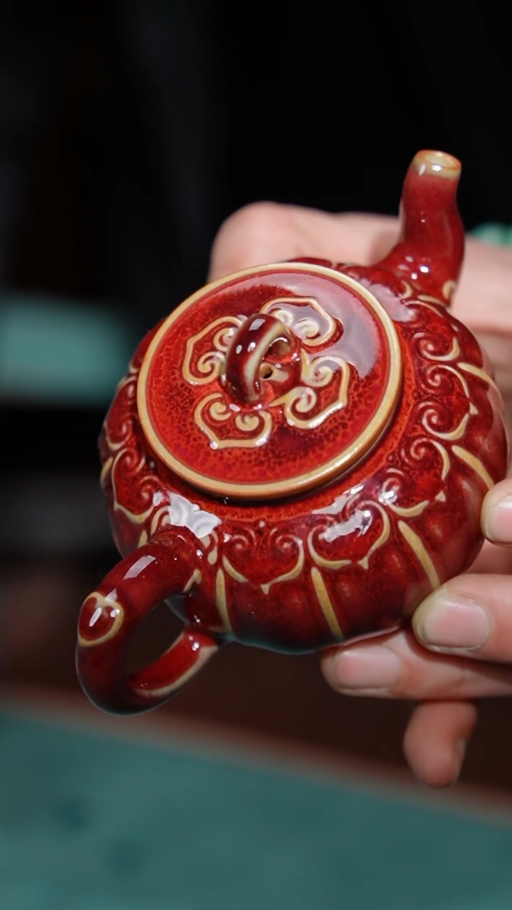 【闪购商品】瓷片29-1星航手制如意壶-----