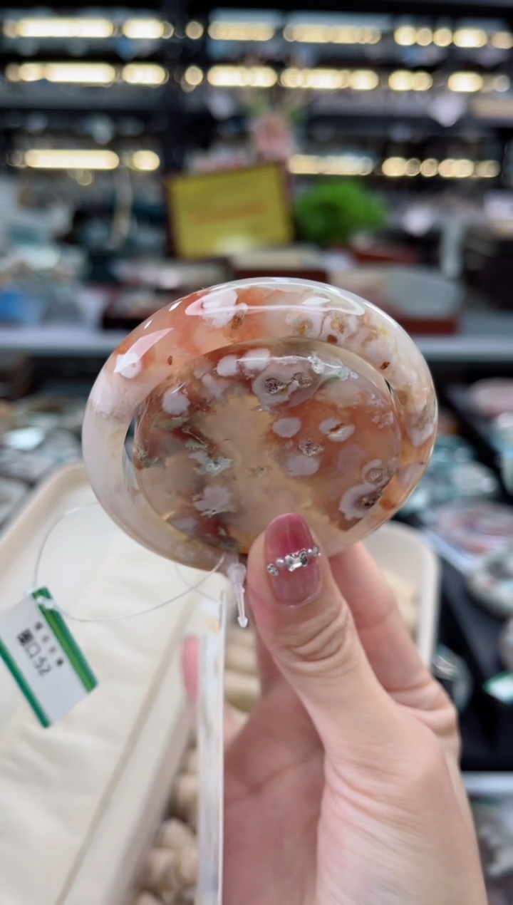 【闪购商品】石英质玉手镯未镶嵌52圈口（赠品镯心）3430032