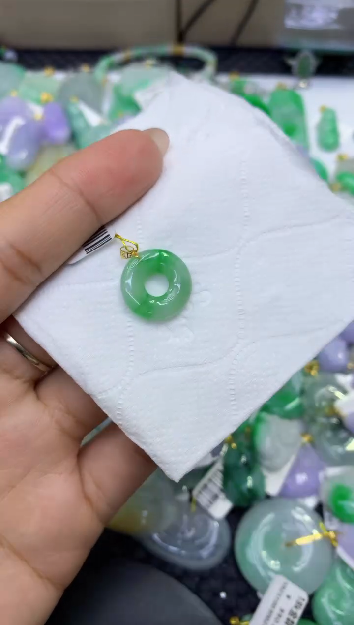 颈饰18K金镶嵌翡翠天然缅甸A货翡翠