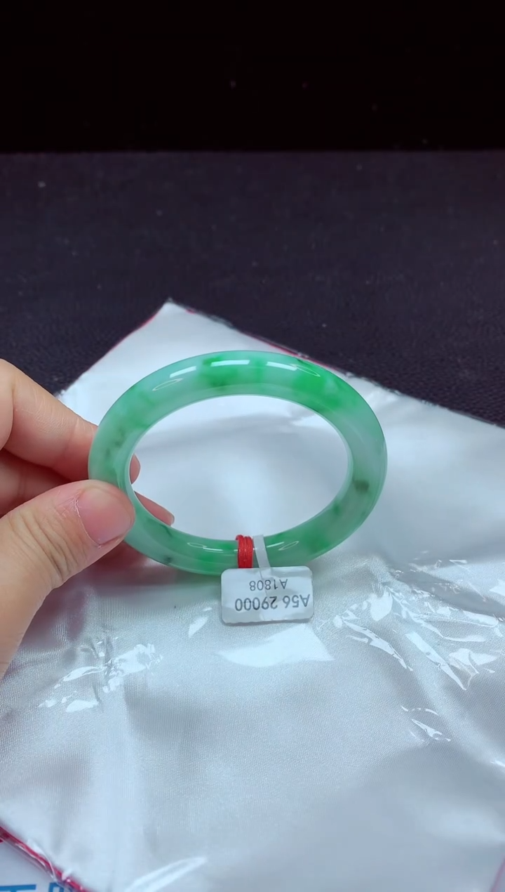 【闪购商品】翡翠手镯未镶嵌镯子56+