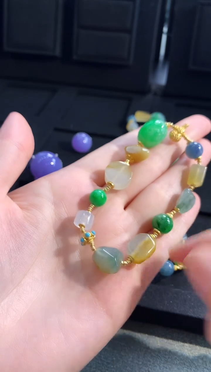 【闪购商品】翡翠手链18K金镶嵌手饰