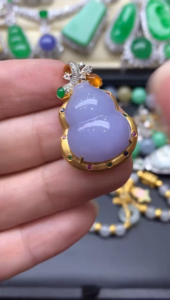 颈饰18K金镶嵌翡翠614-中国好珍宝