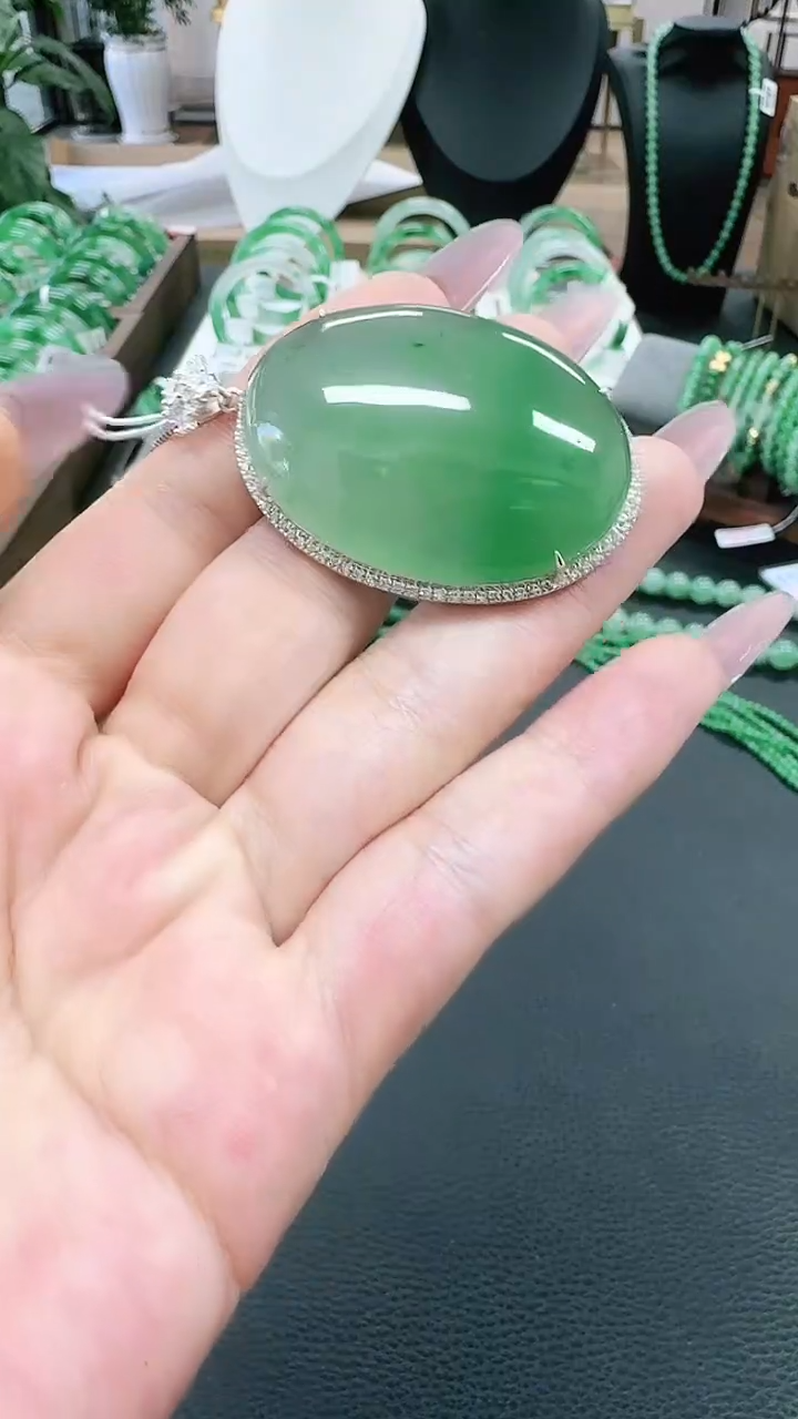 未镶嵌1石英质玉（非洲翠）/0592