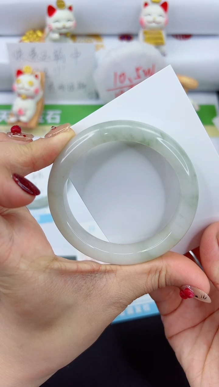 【闪购商品】石英质玉手镯未镶嵌1225-56.6