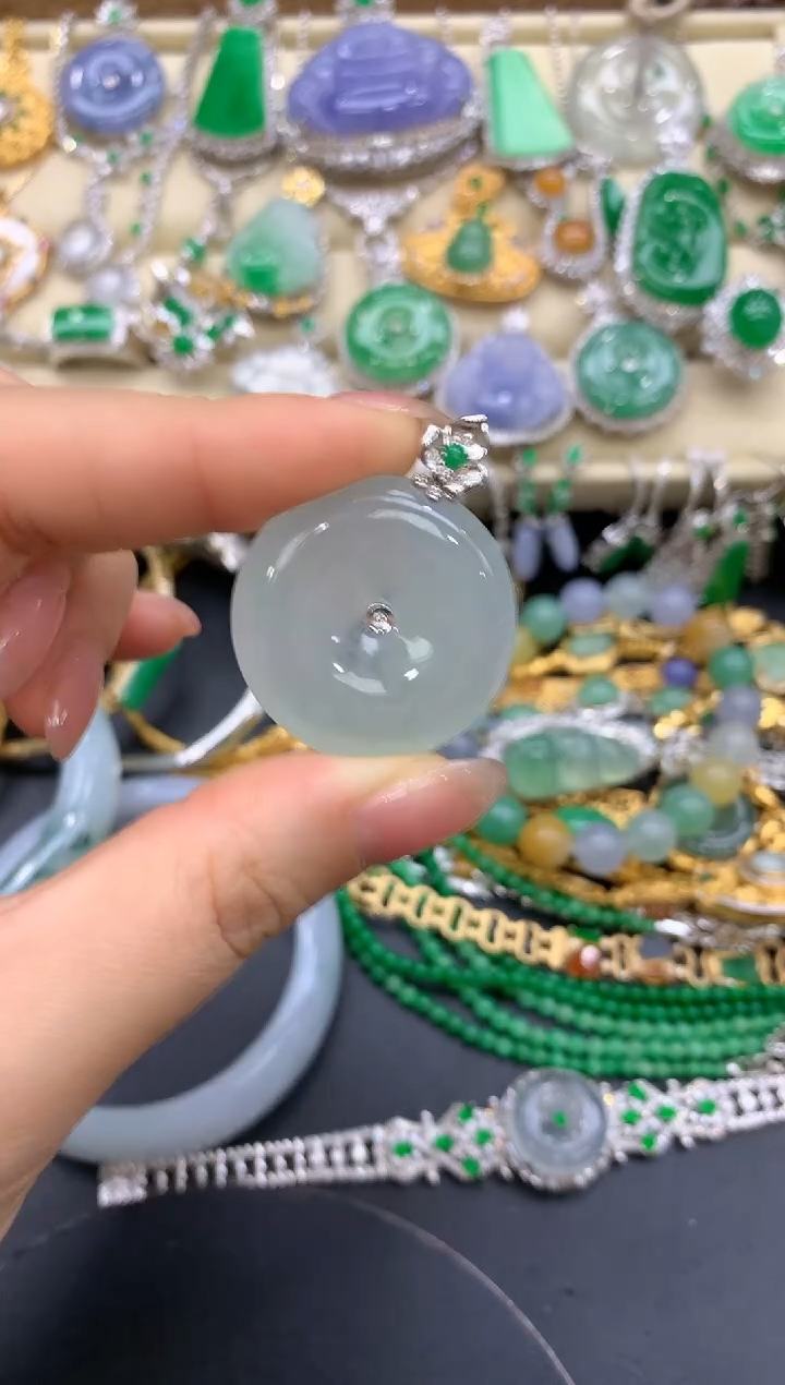 【闪购商品】翡翠颈饰18K金镶嵌371-中国好珍宝