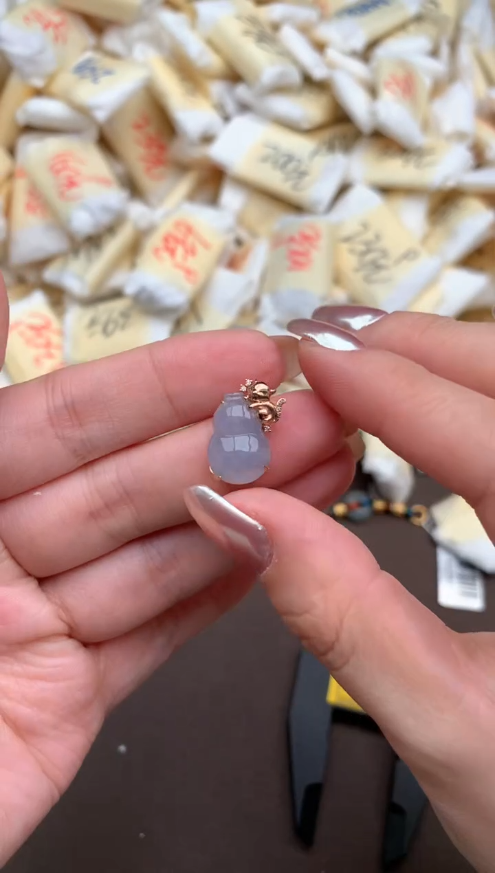 【闪购商品】翡翠挂件18K金镶嵌一