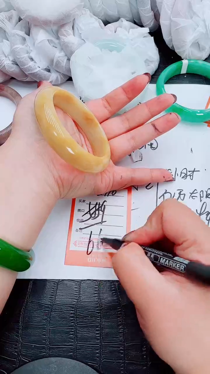 【闪购商品】石英质玉手镯未镶嵌S110-58-59