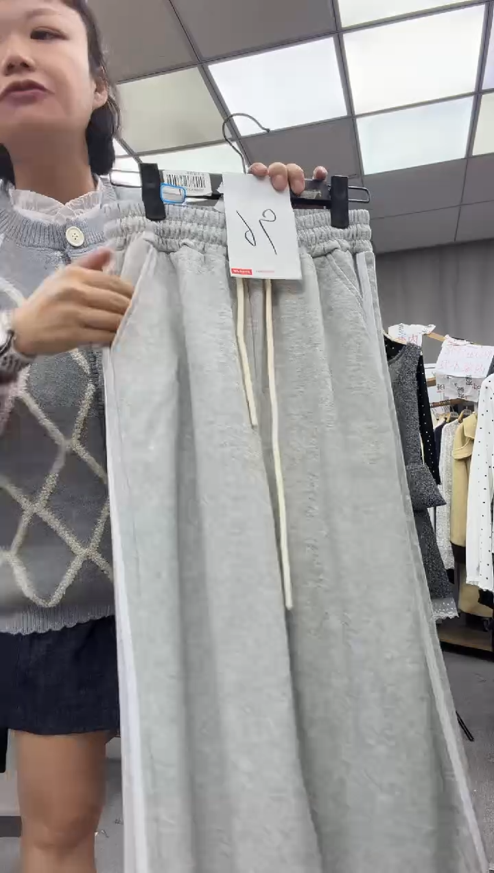 棉   大哥家漂亮衣服漂亮颜色