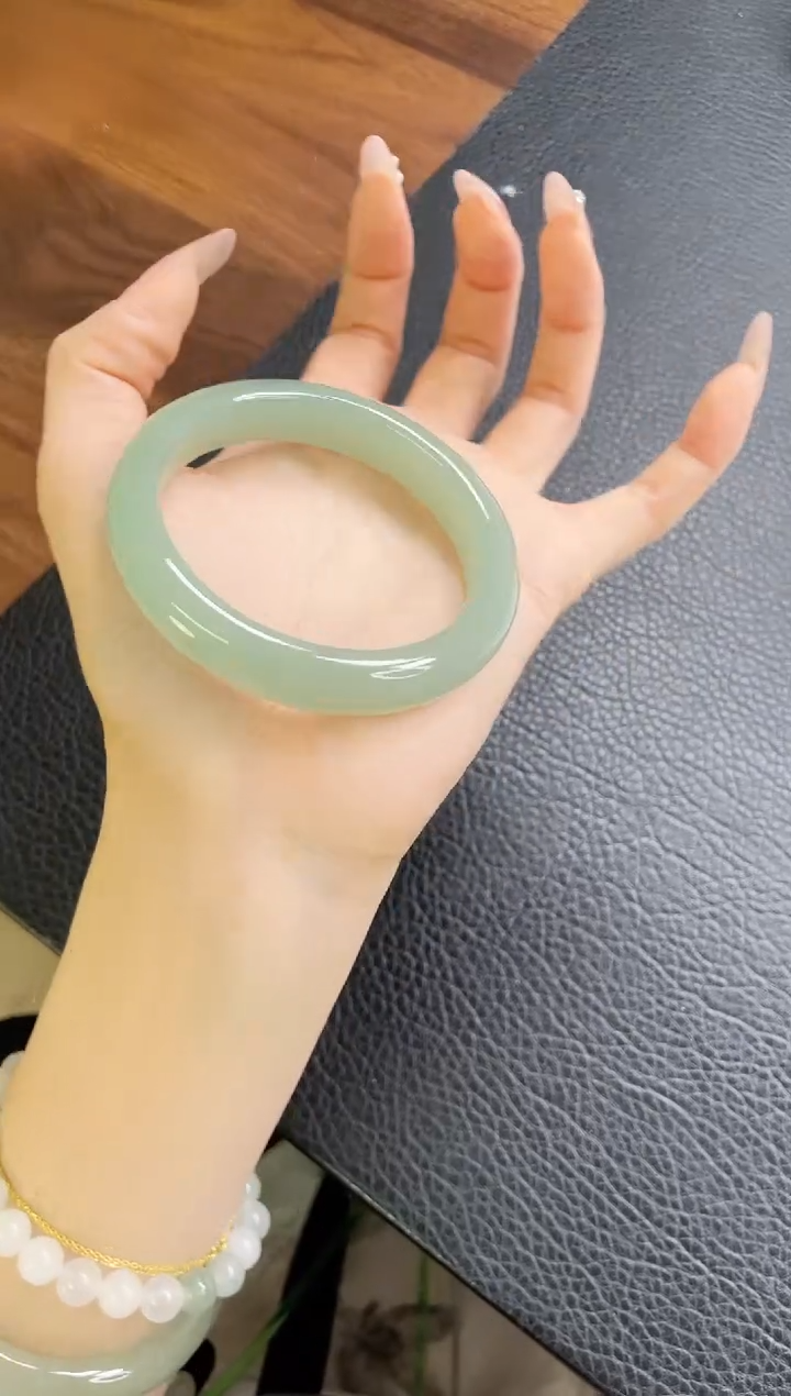 石英质玉手镯未镶嵌140-58