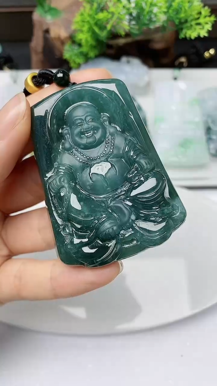 【闪购商品】翡翠颈饰未镶嵌        