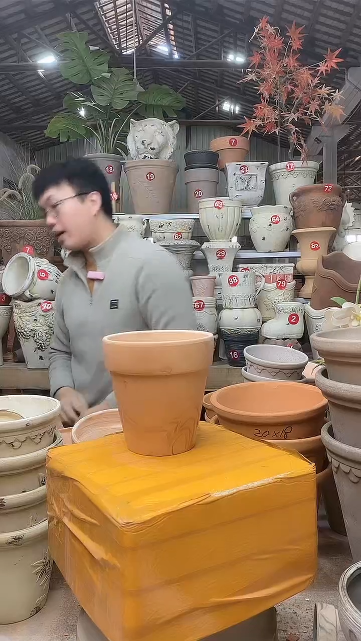 【闪购商品】缸1个13*13（红白）陶玛琪朵无托无托