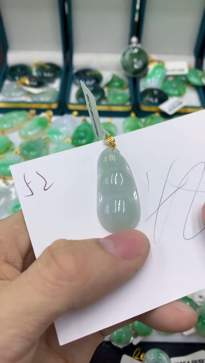 【闪购商品】翡翠颈饰18K金镶嵌11111111111