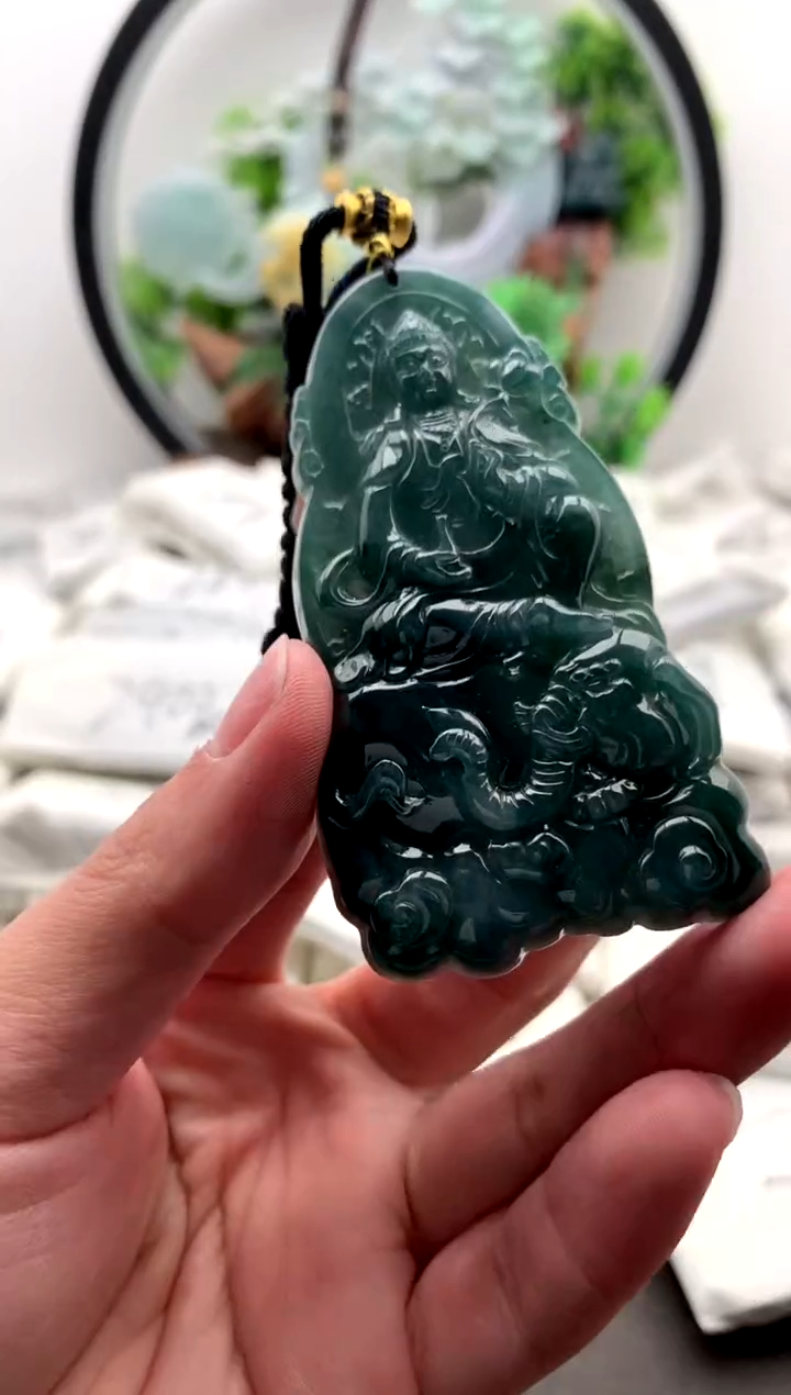 【闪购商品】翡翠颈饰未镶嵌普贤