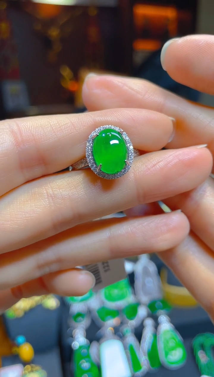 【闪购商品】翡翠戒指银S925镶嵌122934天然A货翡翠蛋面戒指