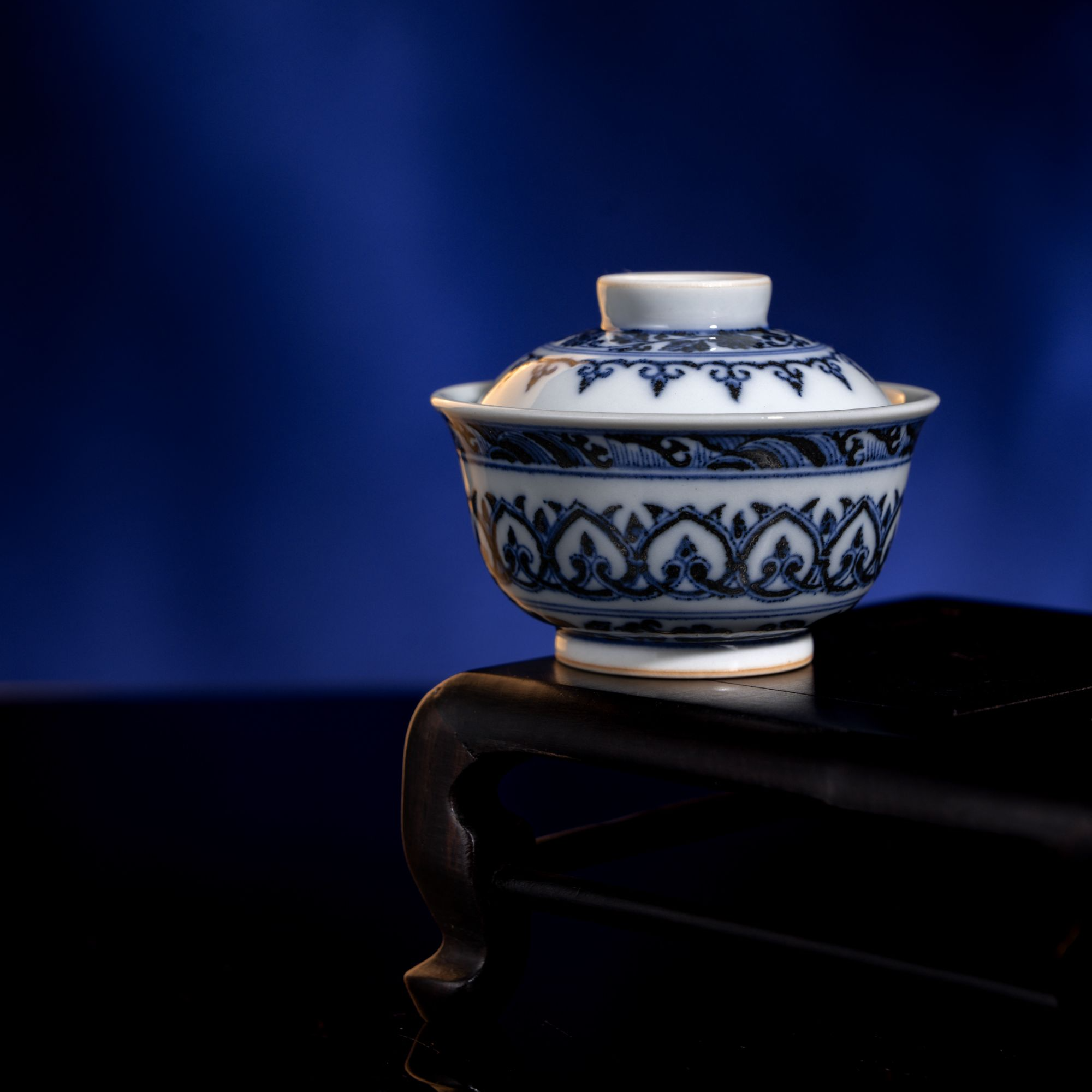 且斋宝相缠枝迷你盖碗陶瓷景德镇手工手绘茶具口径6.2高4.7容量30