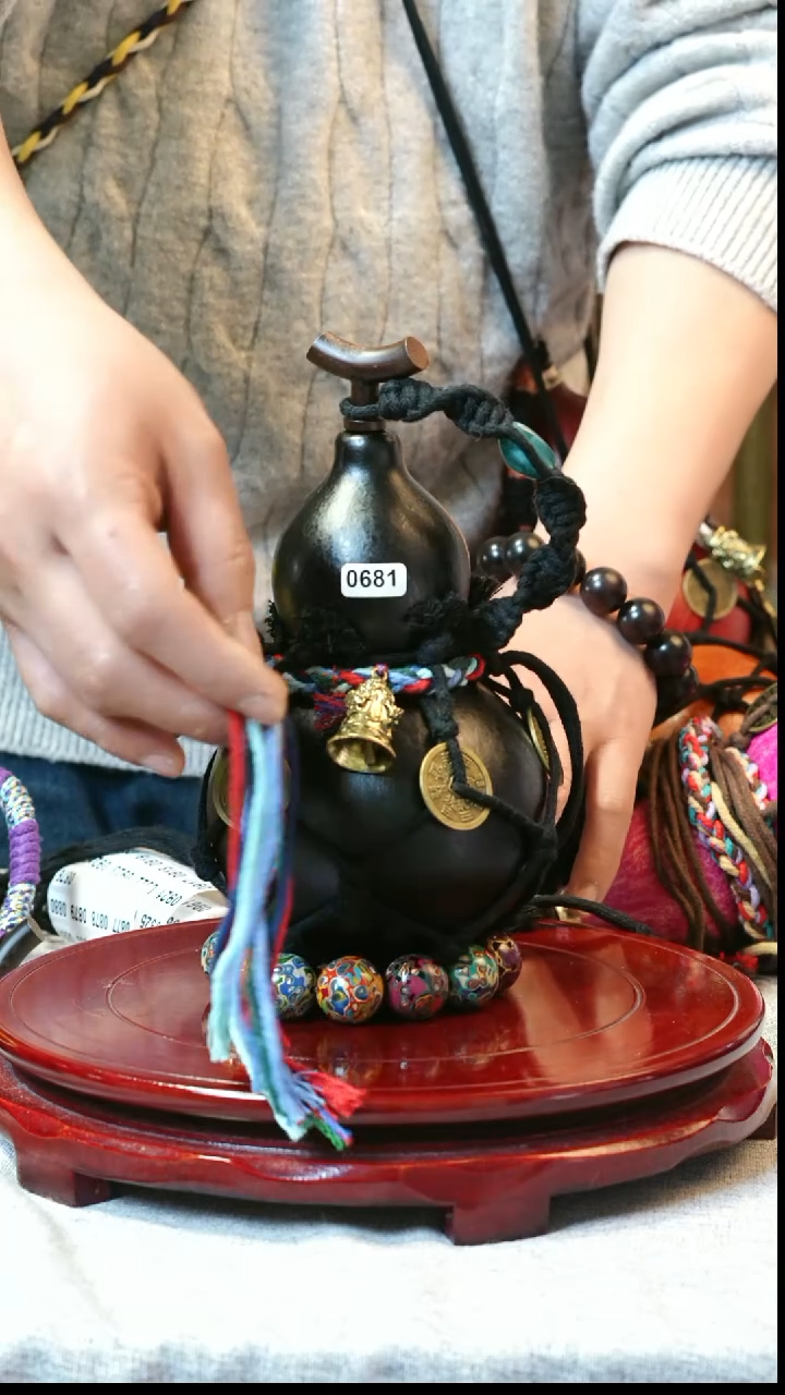 大漆葫芦，一物一拍。0681