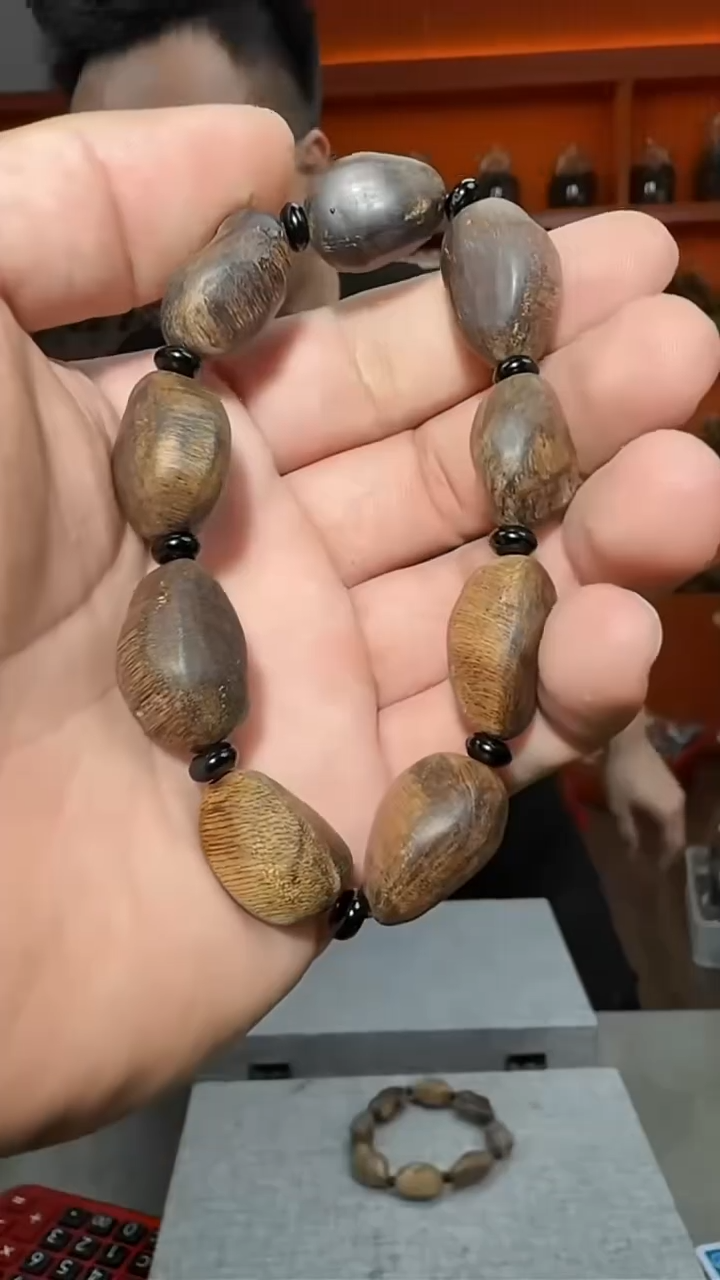 沉香手串110号沉水香港样性发一