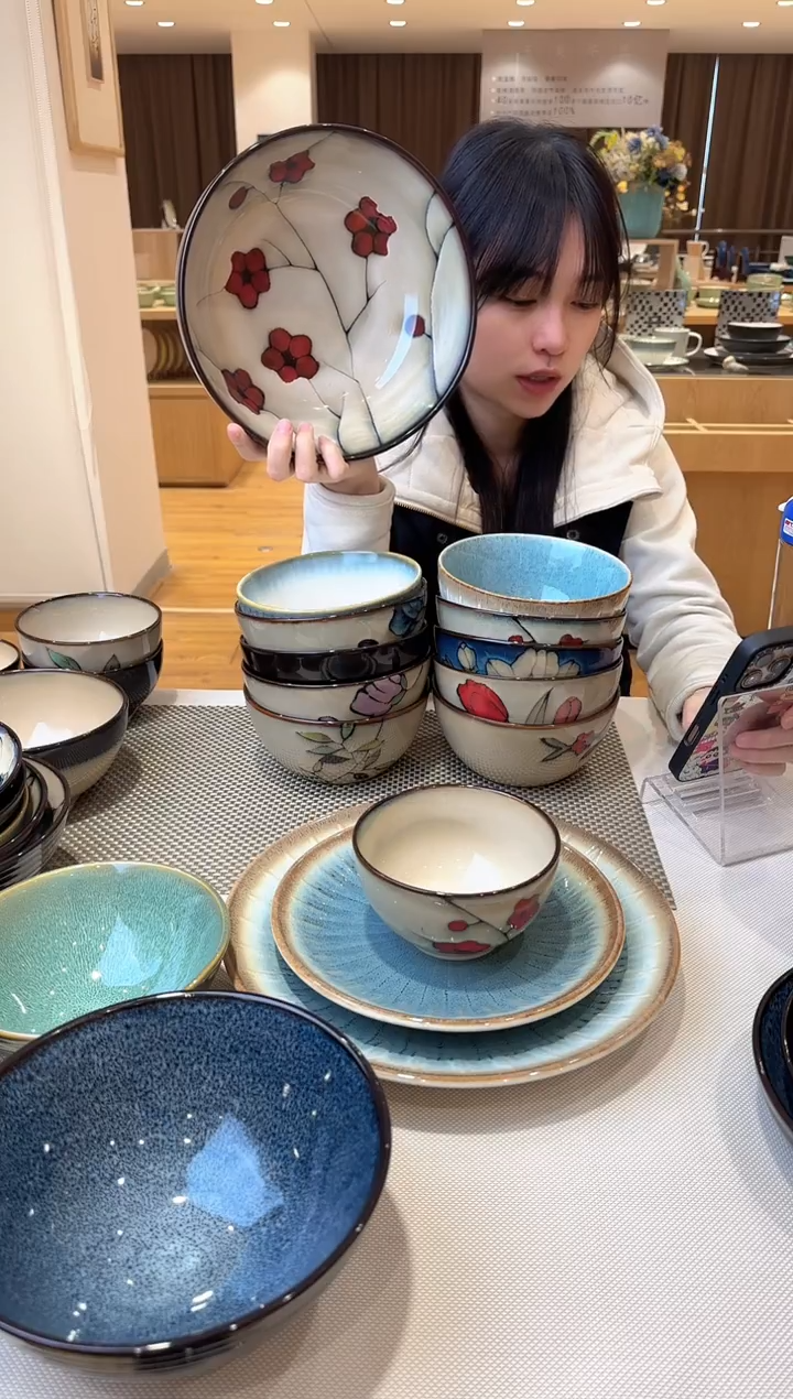 瓷片大汤碗，大汤勺