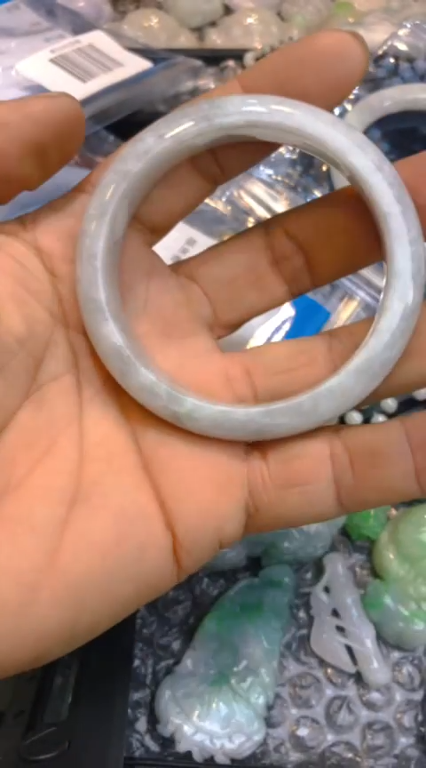 【闪购商品】翡翠手镯未镶嵌120斤以下拍