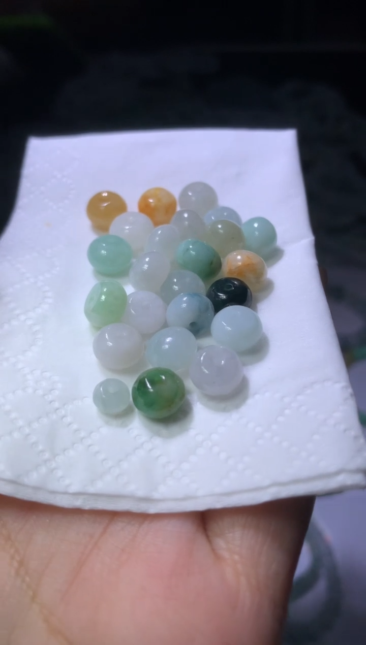 未镶嵌挂件翡翠是***～MXX058582