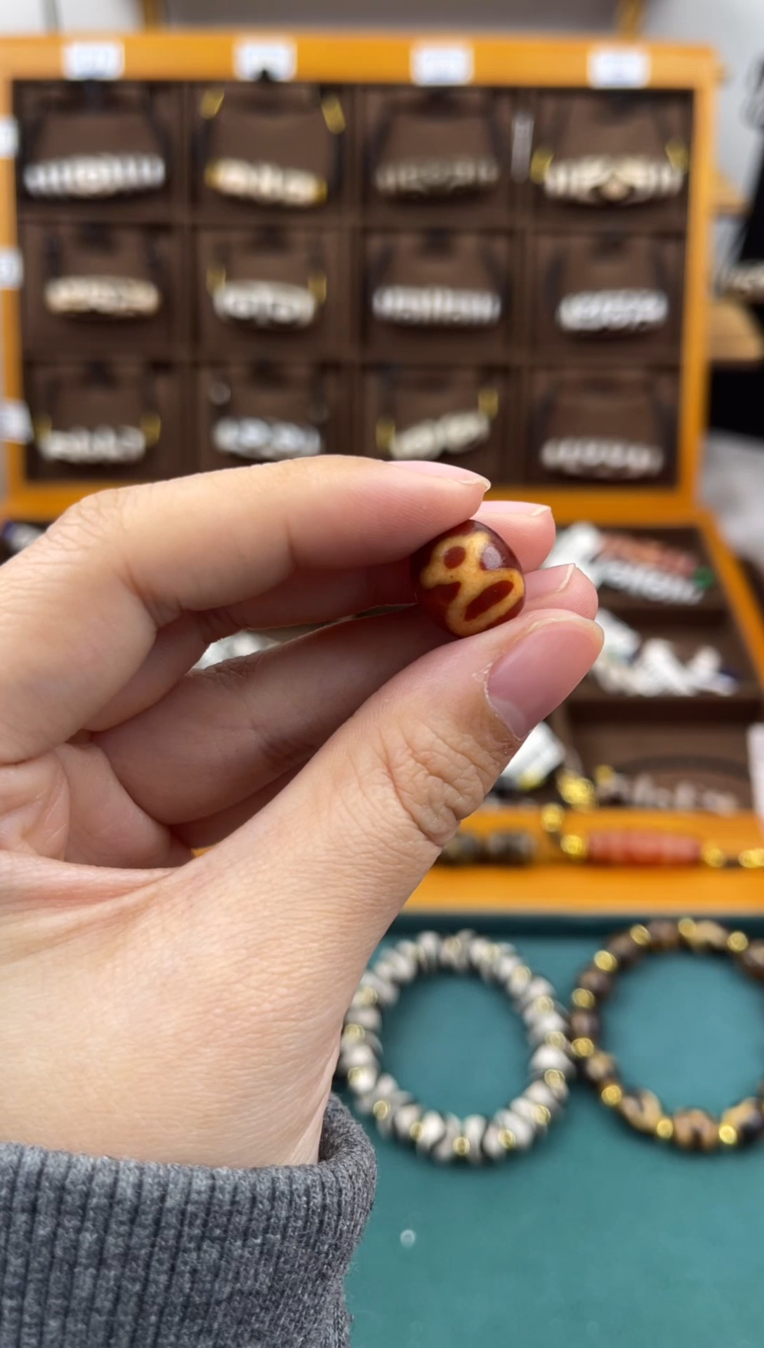 玛瑙/玉髓（覆膜）颈饰未镶嵌18.（微瑕随机发货）