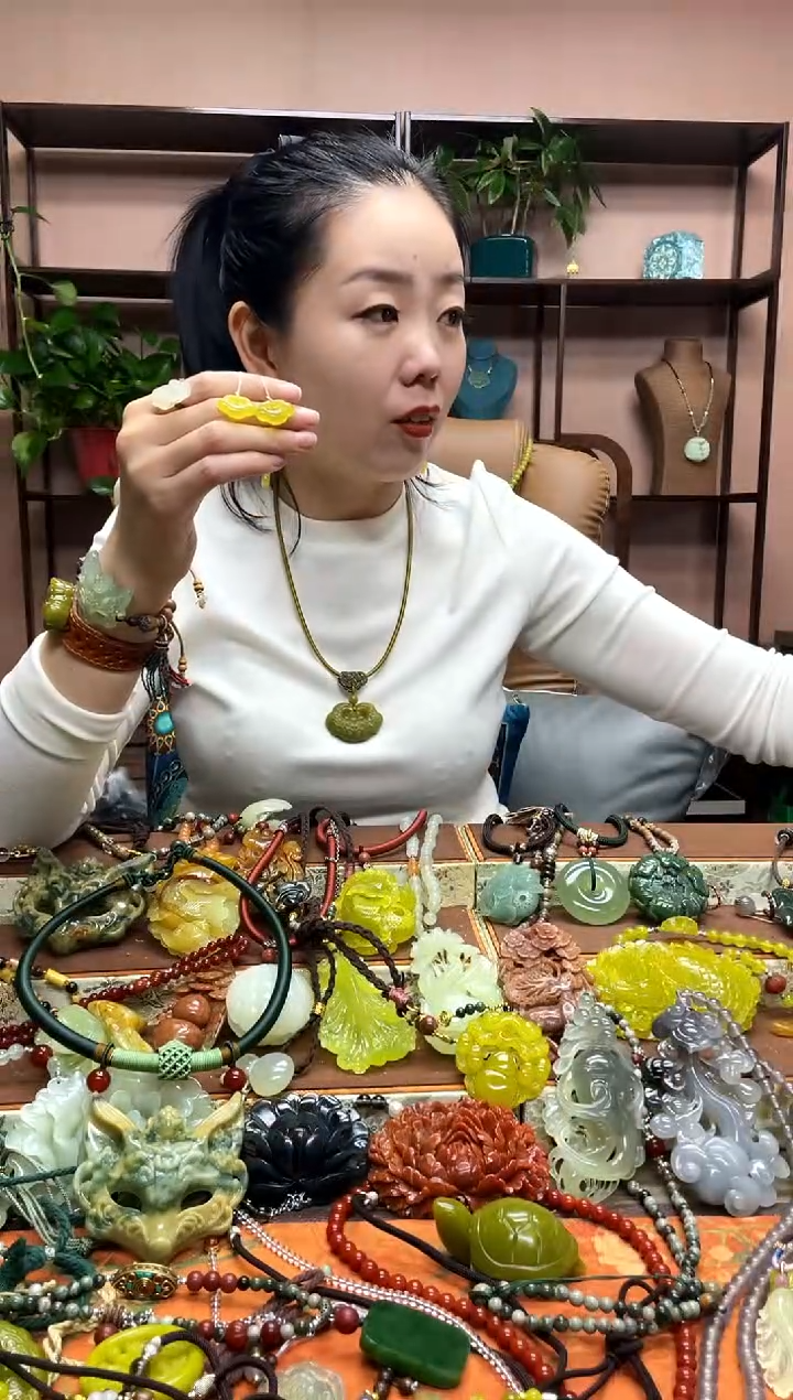 银S925镶嵌岫玉耳饰多样性发货发其中之一