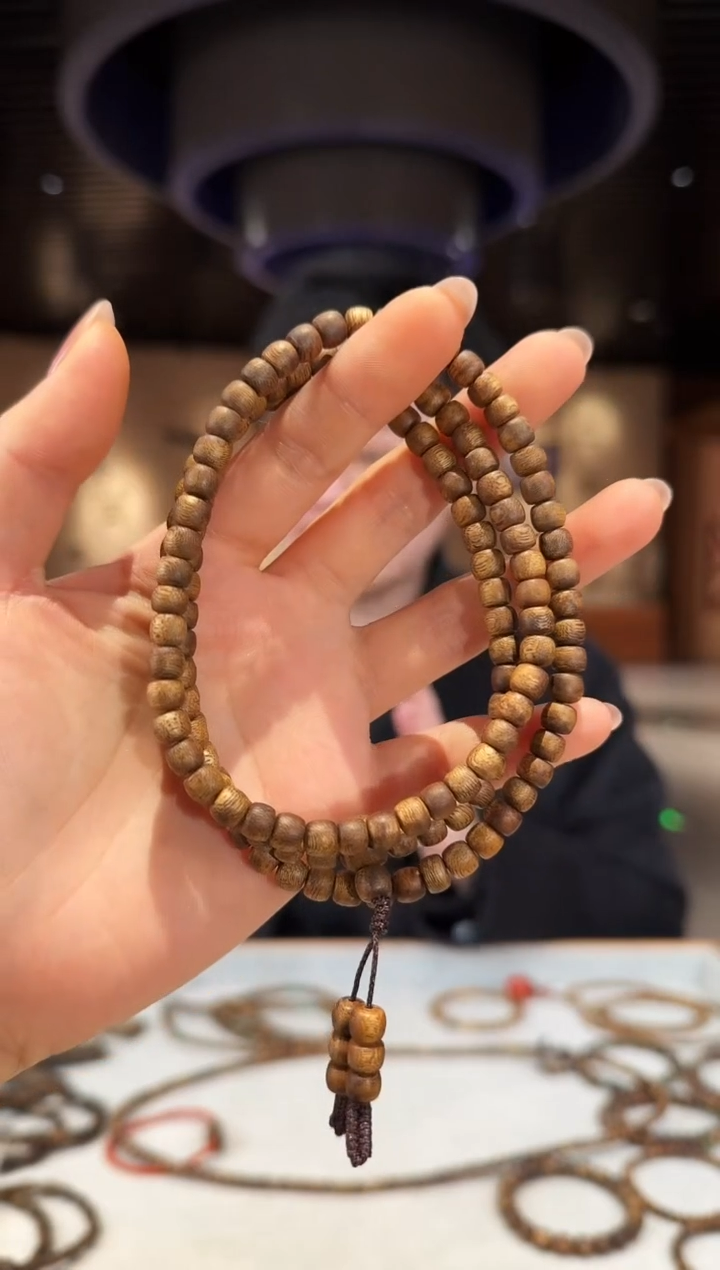 【闪购商品】沉香手串海南莺歌绿棋多圈鼓珠