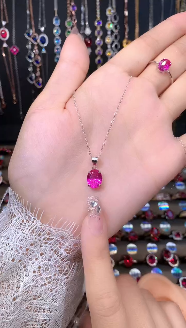 银S925镶嵌吊坠(赠链)红宝石银色810