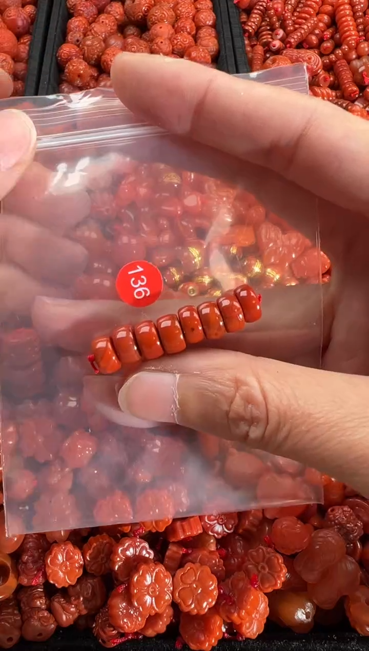 【闪购商品】南红玛瑙颈饰未镶嵌1