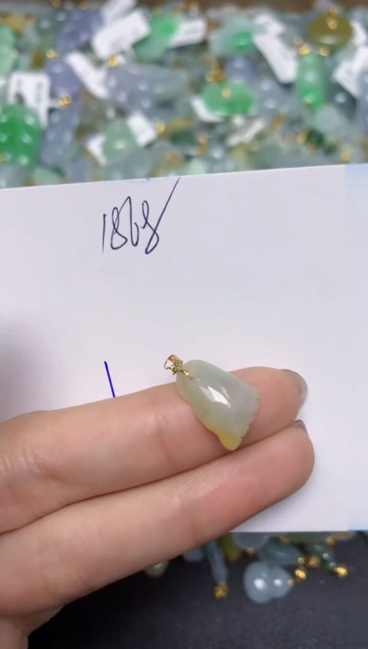 【闪购商品】翡翠颈饰18K金镶嵌天然翡翠A货