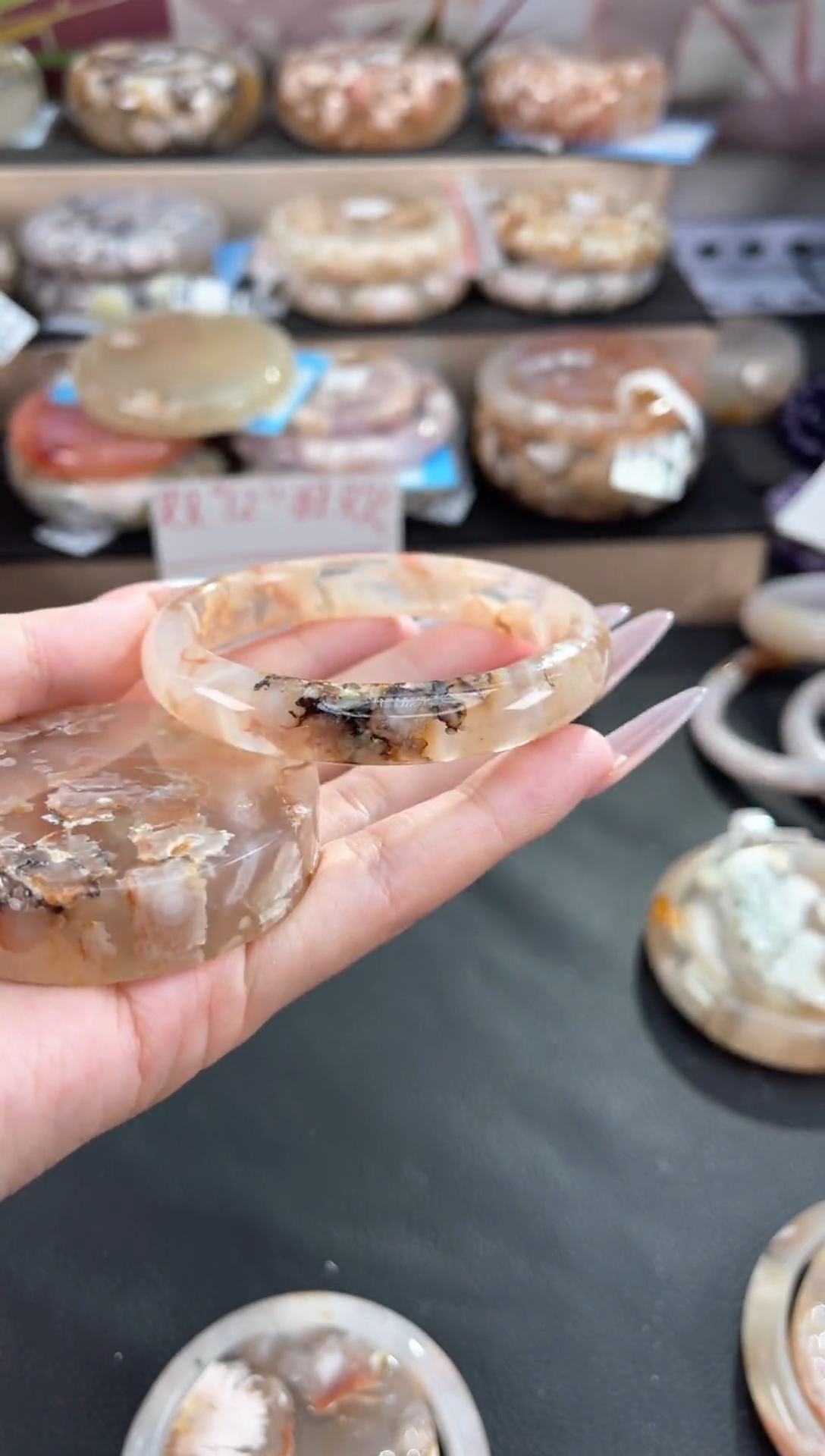 未镶嵌手镯石英质玉54