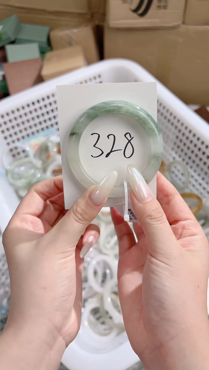 石英质玉手镯未镶嵌K328-52