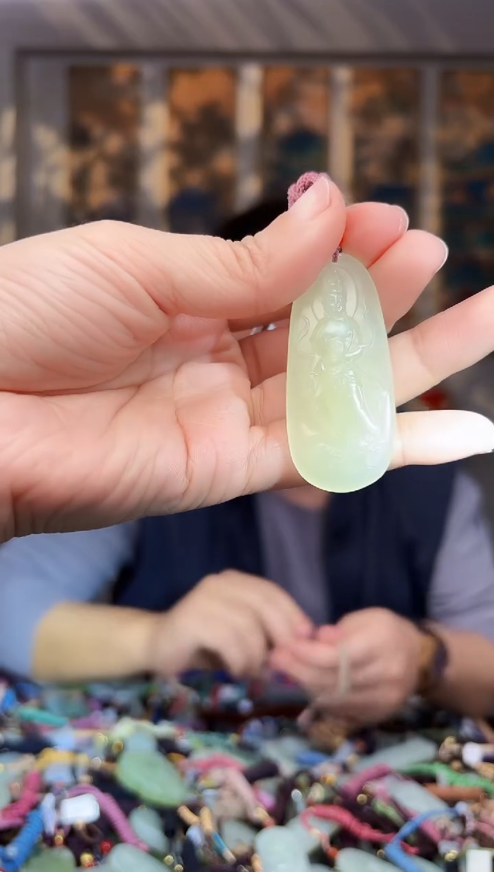 【闪购商品】和田玉挂件未镶嵌拍一发一