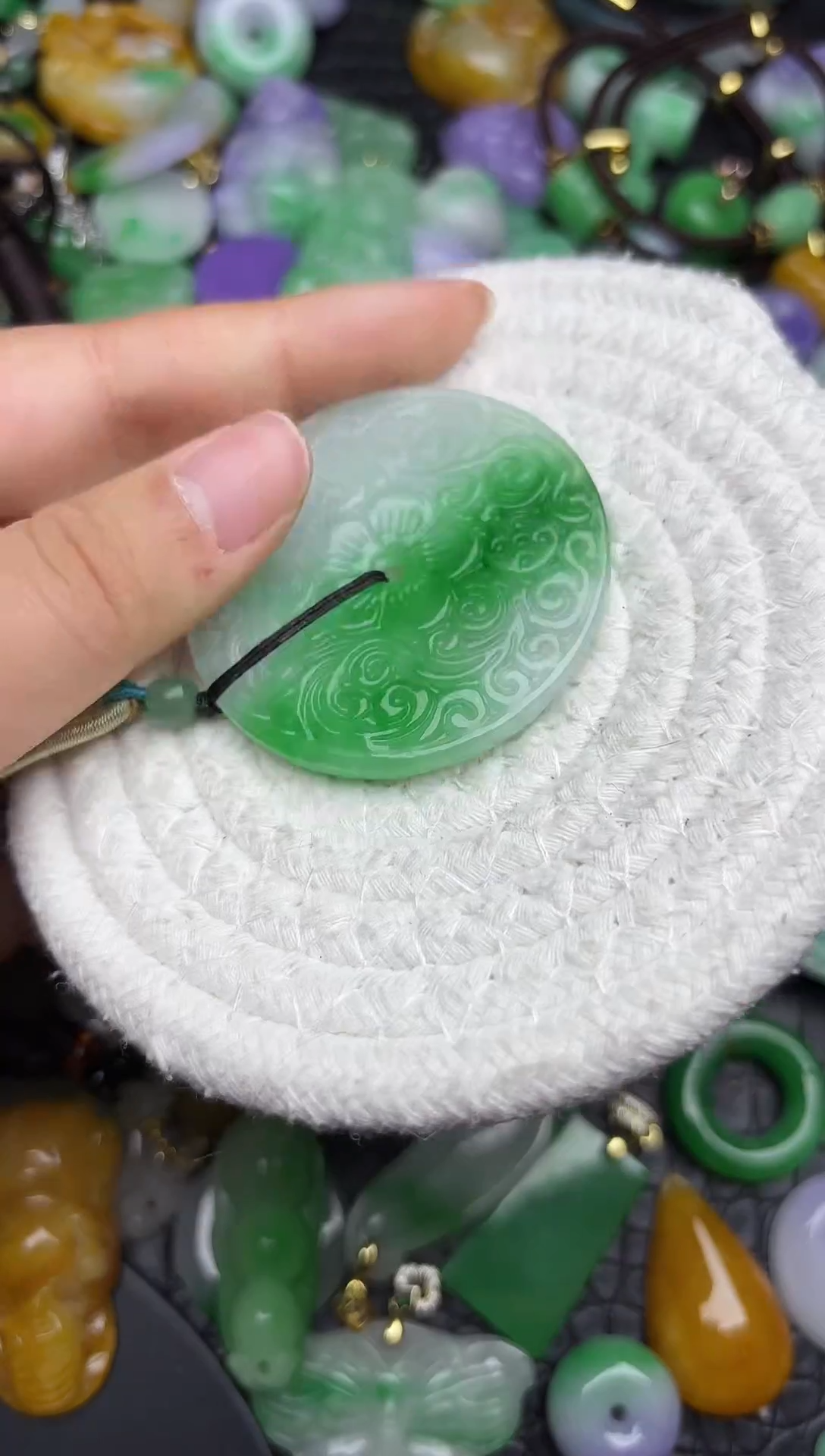 颈饰未镶嵌翡翠缅甸翡翠吊坠