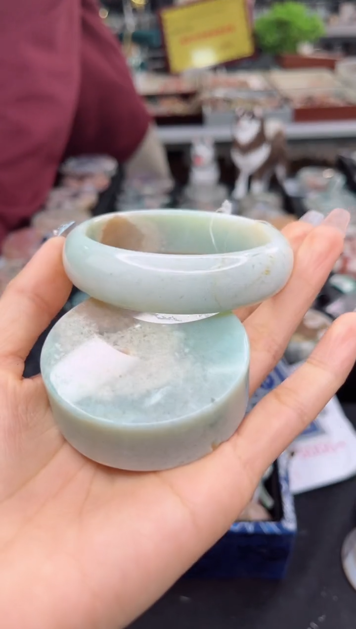 【闪购商品】石英质玉手镯未镶嵌58圈口（赠品镯心）6821056