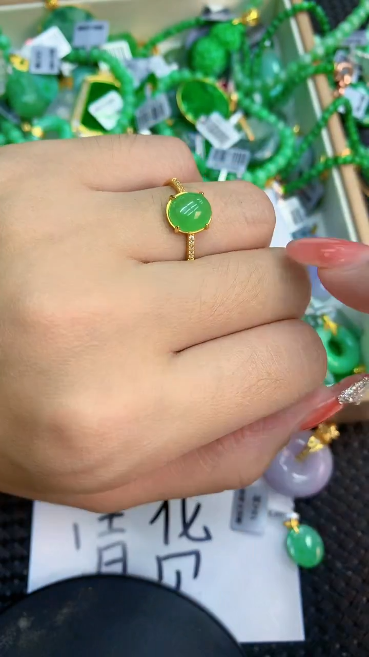 颈饰未镶嵌翡翠1