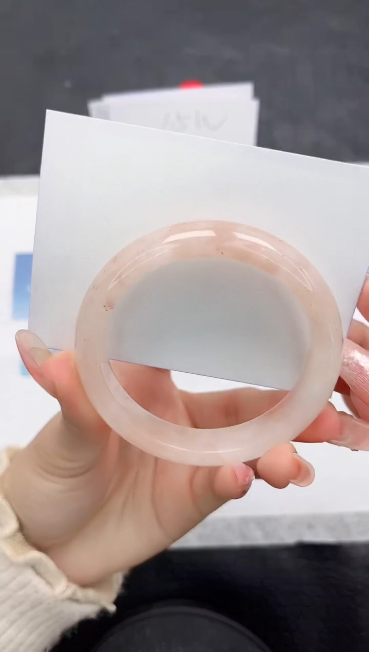 【闪购商品】石英质玉手镯未镶嵌L230-56.1