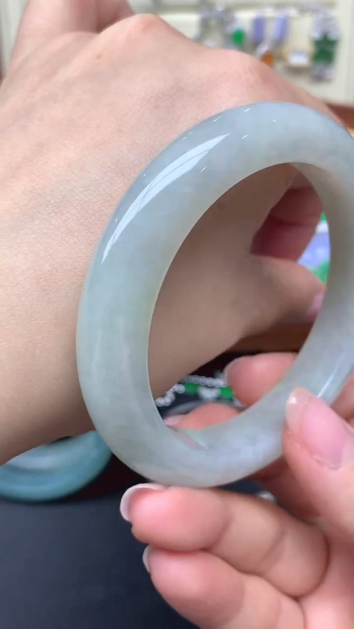 【闪购商品】翡翠手镯未镶嵌64-天然翡翠