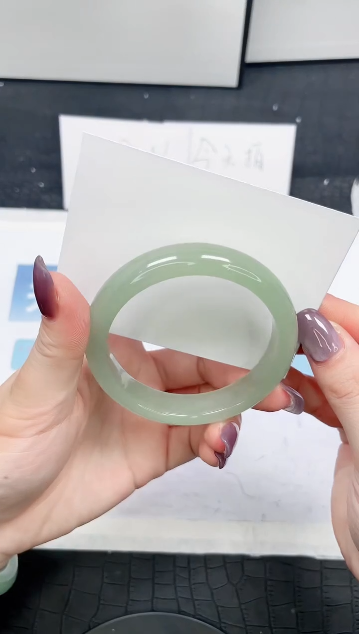 【闪购商品】石英质玉手镯未镶嵌120-56.4