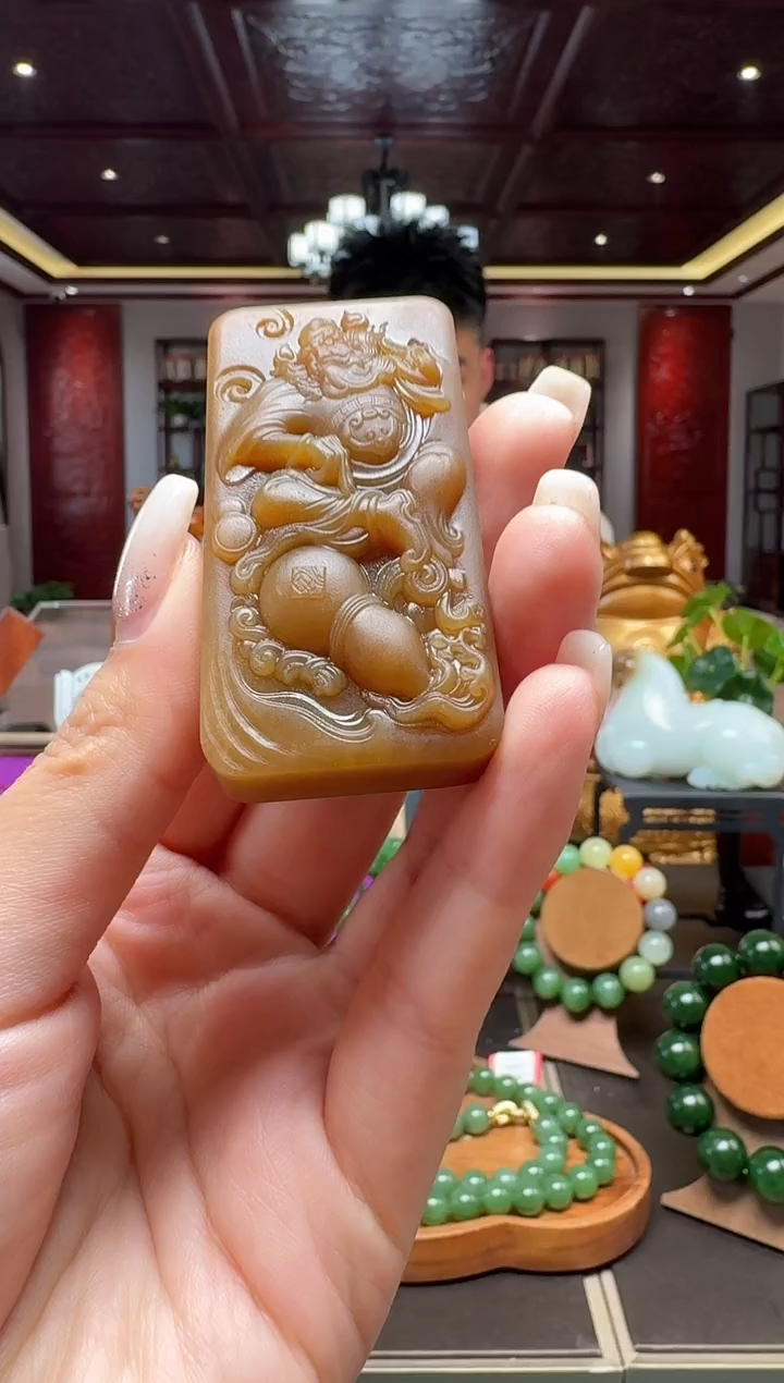 未镶嵌和田玉挂件qml