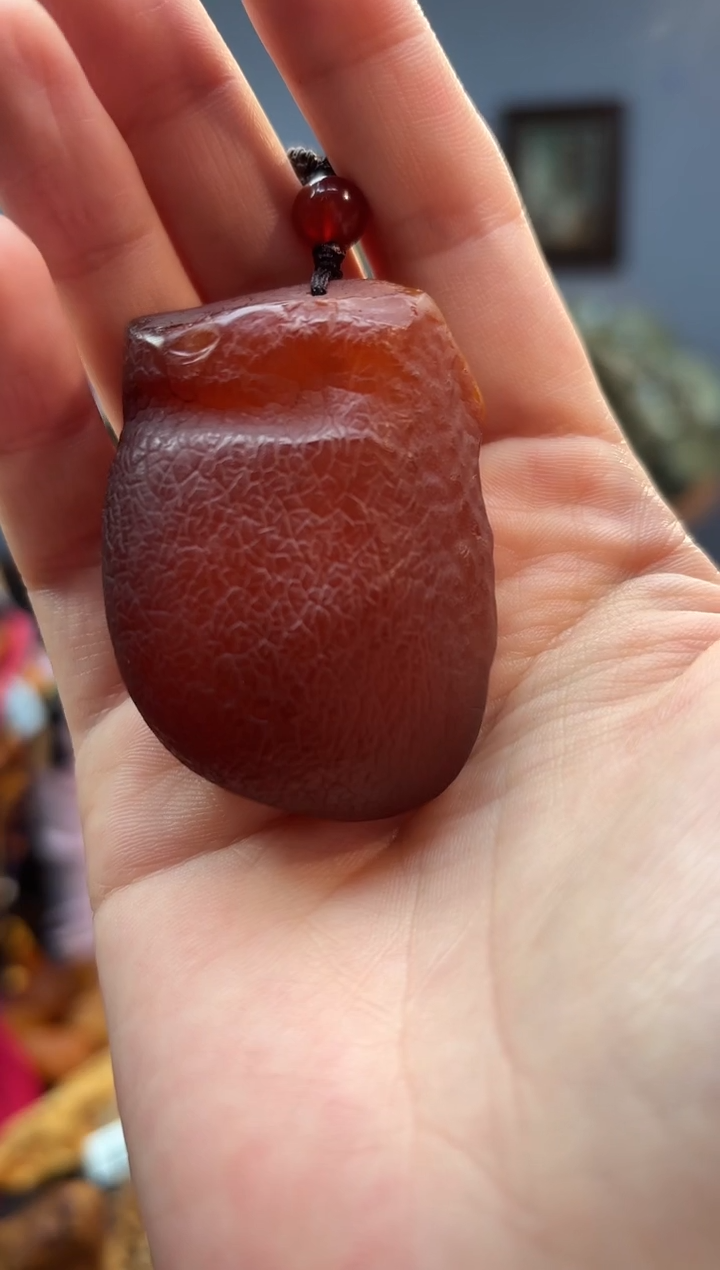 琥珀颈饰未镶嵌吊坠