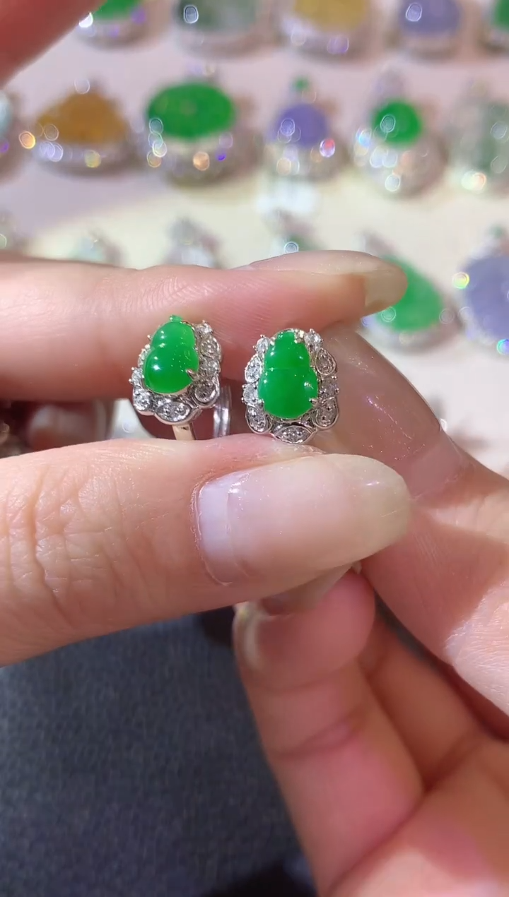 【闪购商品】翡翠耳饰18K金镶嵌C84翡翠