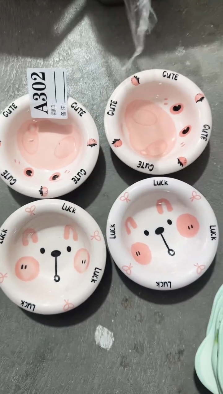 【4个】黑点针眼属正常陶瓷都有介意慎拍微瑕破损包赔