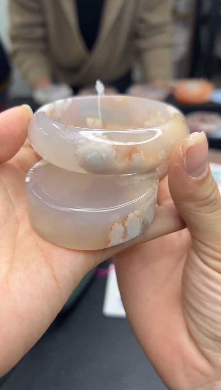 【闪购商品】石英质玉手镯未镶嵌A154(57圈赠送镯心)