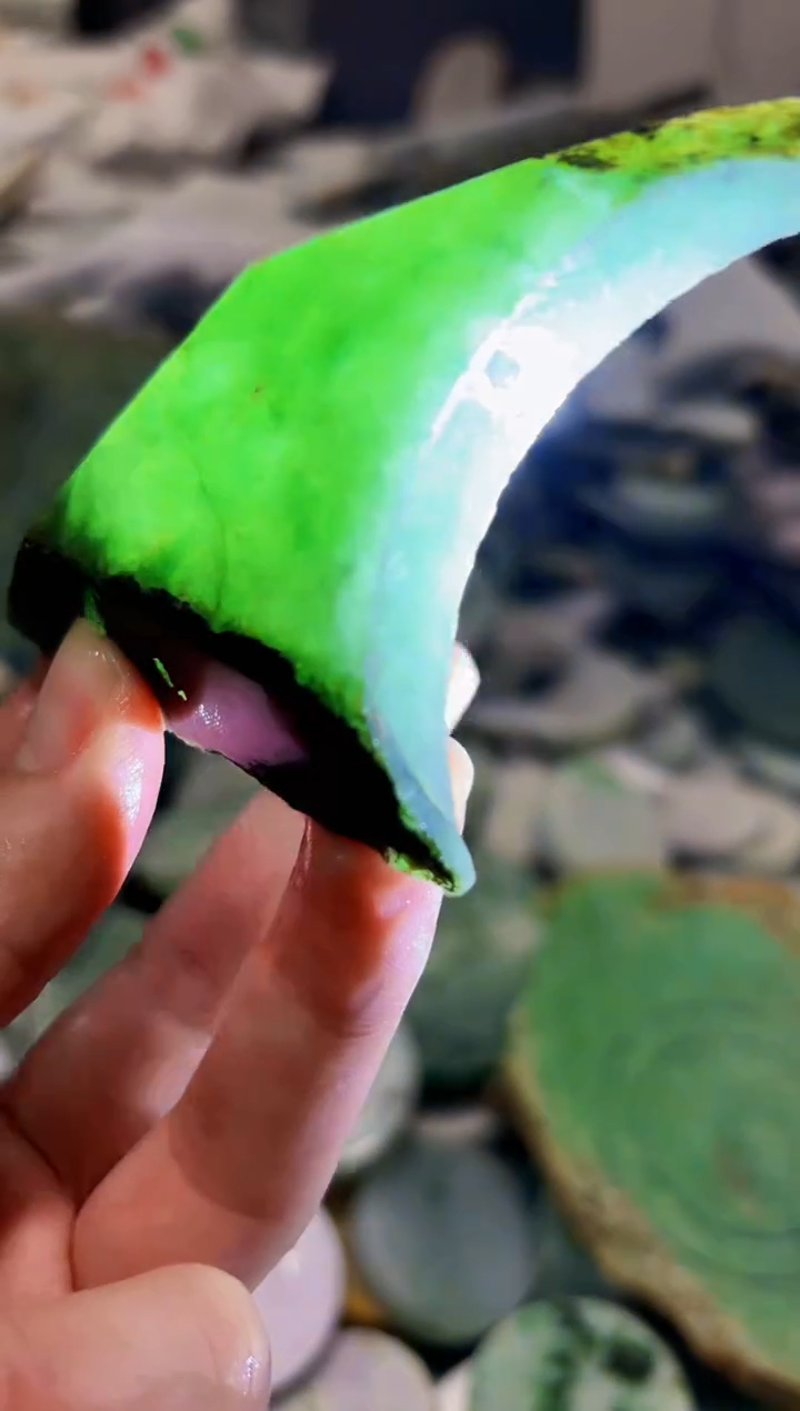 【闪购商品】翡翠颈饰未镶嵌A货白文1909